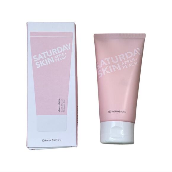 Saturday Skin Rise + Shine Apple Peach Gentle Cleanser - Picture 11 of 12